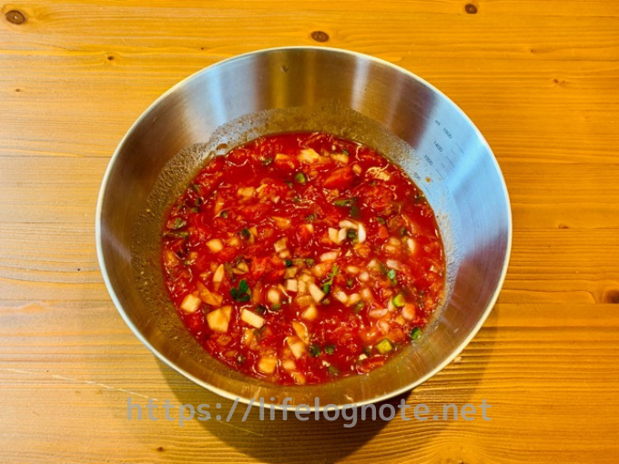 トマト缶使用のサルサソースの簡単レシピ