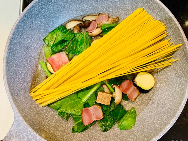 味の素　パスタキューブ　　　　 香ばし和風醤油の作り方